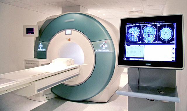 магнитно-резонансный томограф, больницы, ангиограф, диспансер, переоснащение стационаров