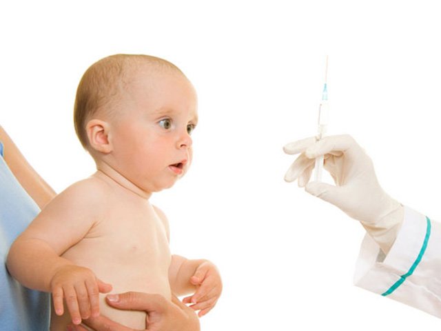 В Минске 2-3% родителей отказываются делать прививки своим детям